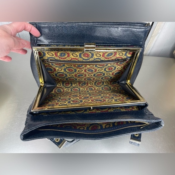 Vintage 1970s Navy Faux Leather Shoulder Hand Bag Fabric Print Interior - Picture 3 of 10